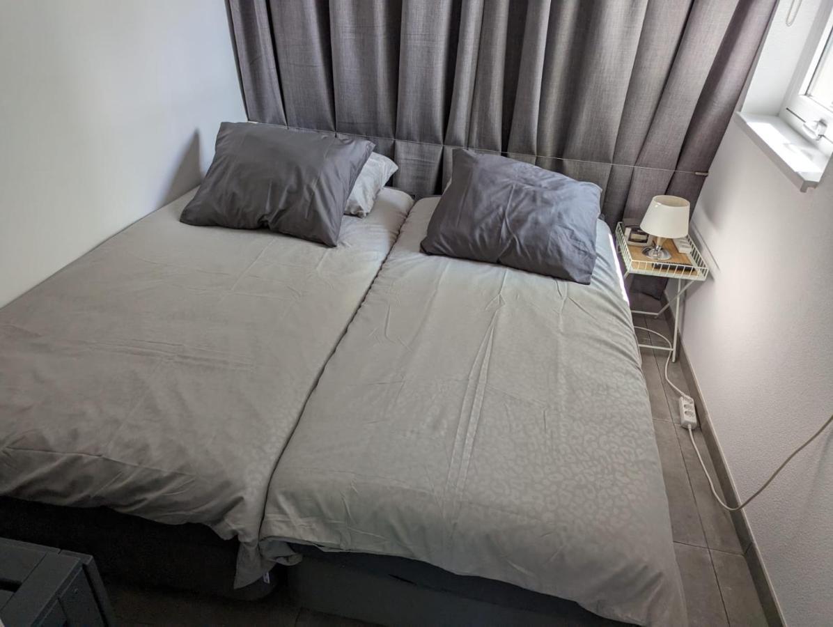 Luxe Bungalow "Zomeroord" Беекберген Екстериор снимка